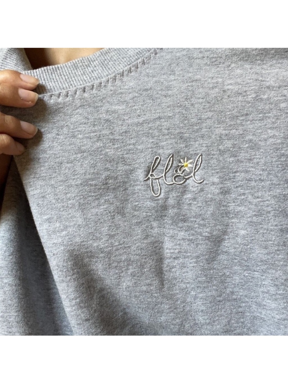 For love & lemons embroidered Alex Daisy Classic Grey Crewneck pullover Sweater